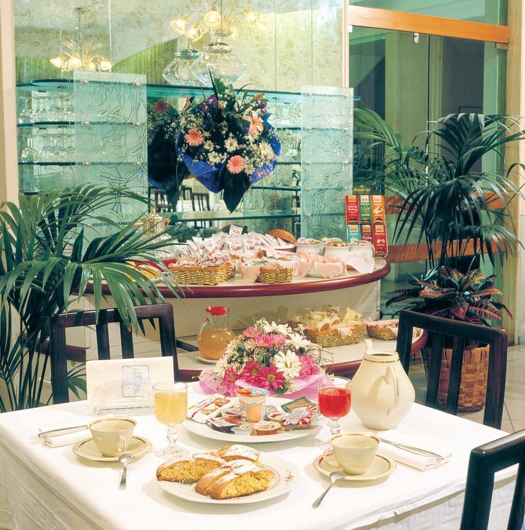 Acasamia Welchome Hotel Rimini Dış mekan fotoğraf