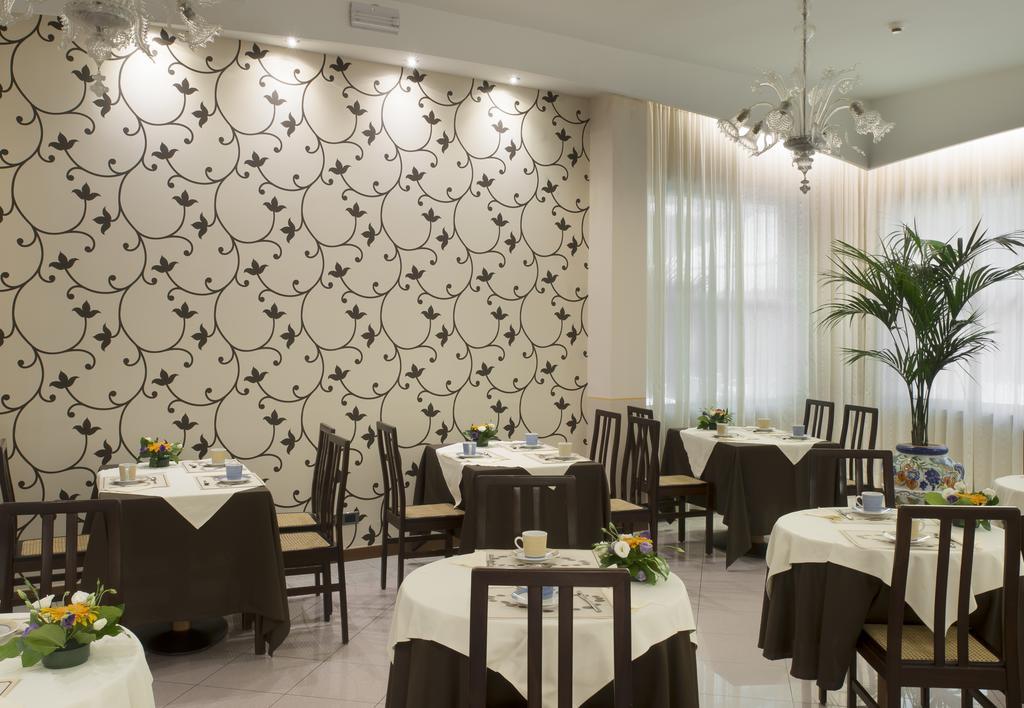 Acasamia Welchome Hotel Rimini Dış mekan fotoğraf